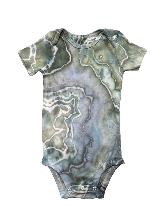 short sleeve onesie 12-18mo