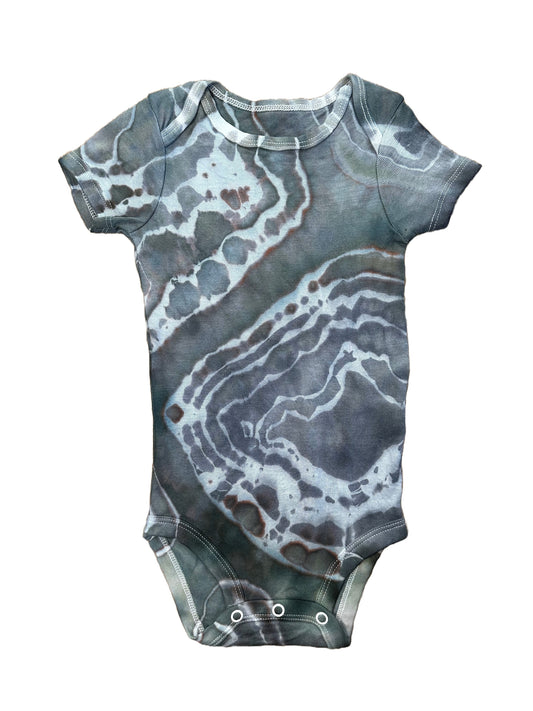 short sleeve onesie 6-9mo