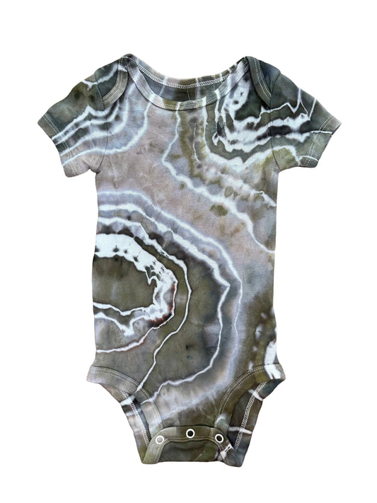 short sleeve onesie 9-12mo