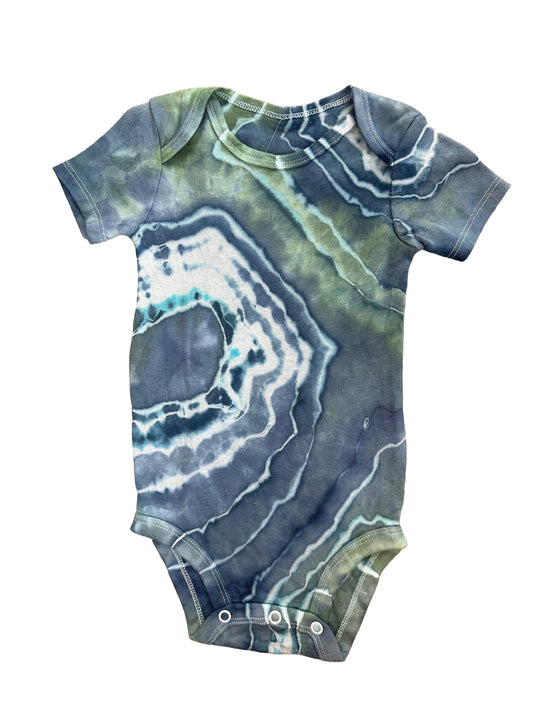 short sleeve onesie 9-12mo