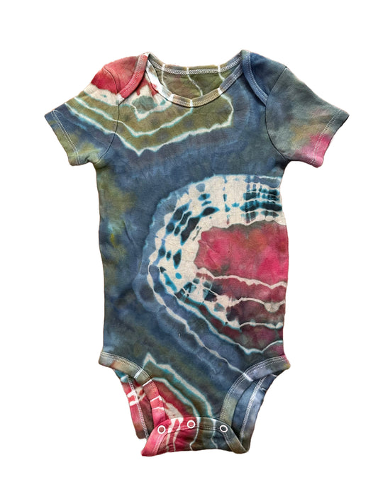 short sleeve onesie 12-18mo